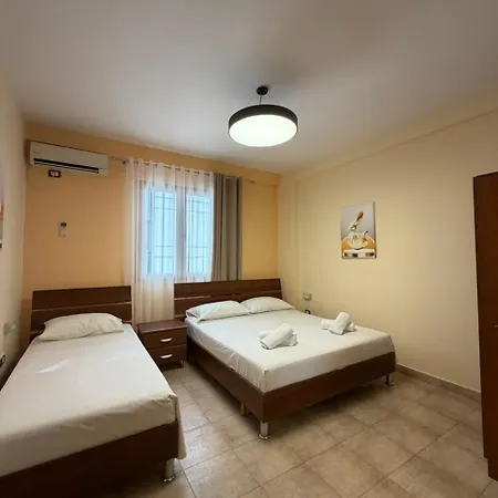 Shengjin Central Apartments 3* Шенджин