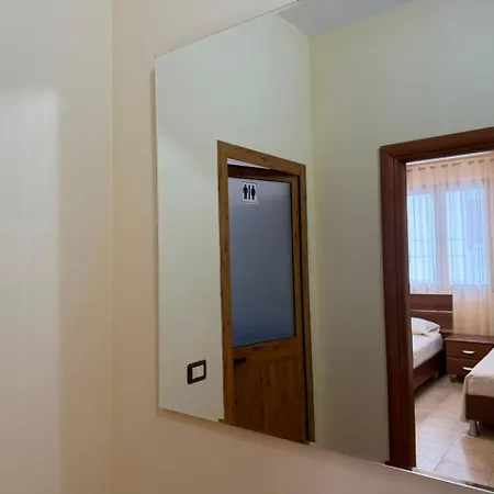 Shengjin Central Apartments 3* Шенджин